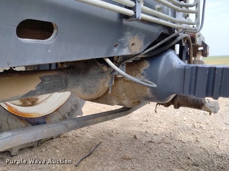 image for item DP3301 2001 New Holland TV140  bi-directional tractor