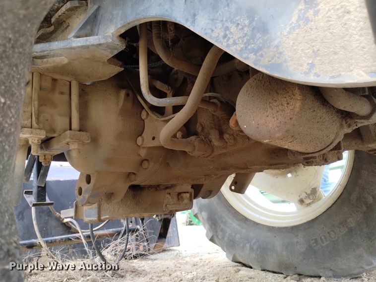 image for item DP3301 2001 New Holland TV140  bi-directional tractor