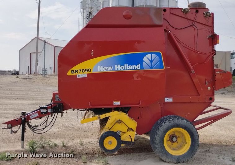 image for item DP3302 2008 New Holland BR7090  round baler