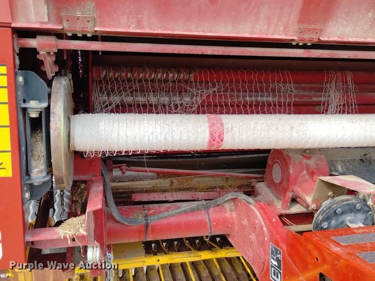 image for item DP3302 2008 New Holland BR7090  round baler