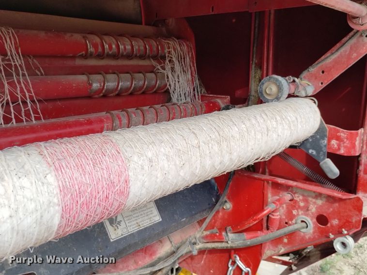 image for item DP3302 2008 New Holland BR7090  round baler