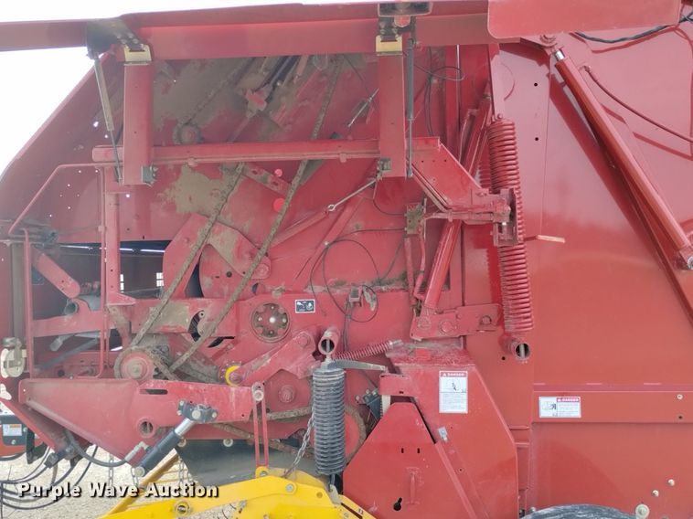 image for item DP3302 2008 New Holland BR7090  round baler