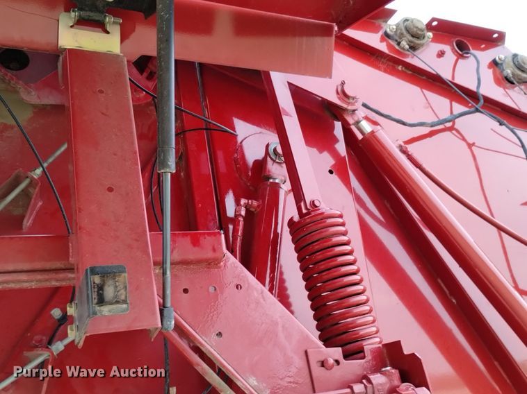 image for item DP3302 2008 New Holland BR7090  round baler