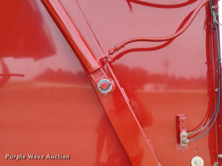 image for item DP3302 2008 New Holland BR7090  round baler