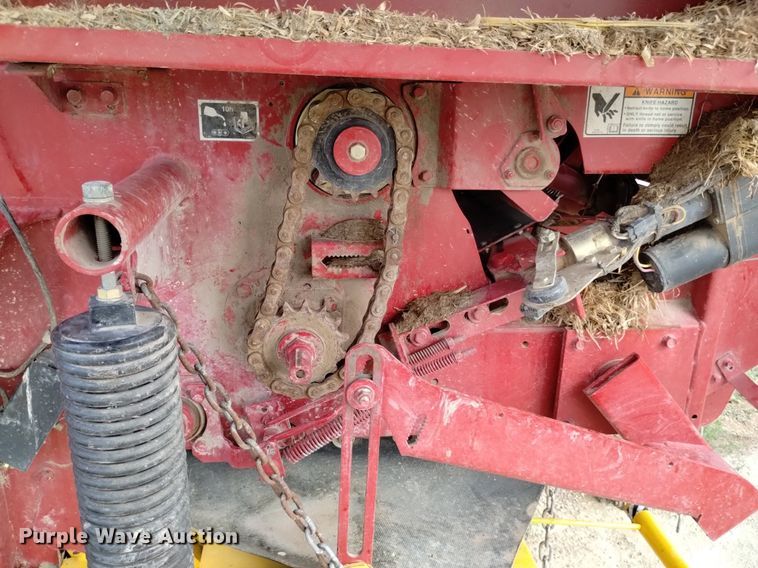 image for item DP3302 2008 New Holland BR7090  round baler