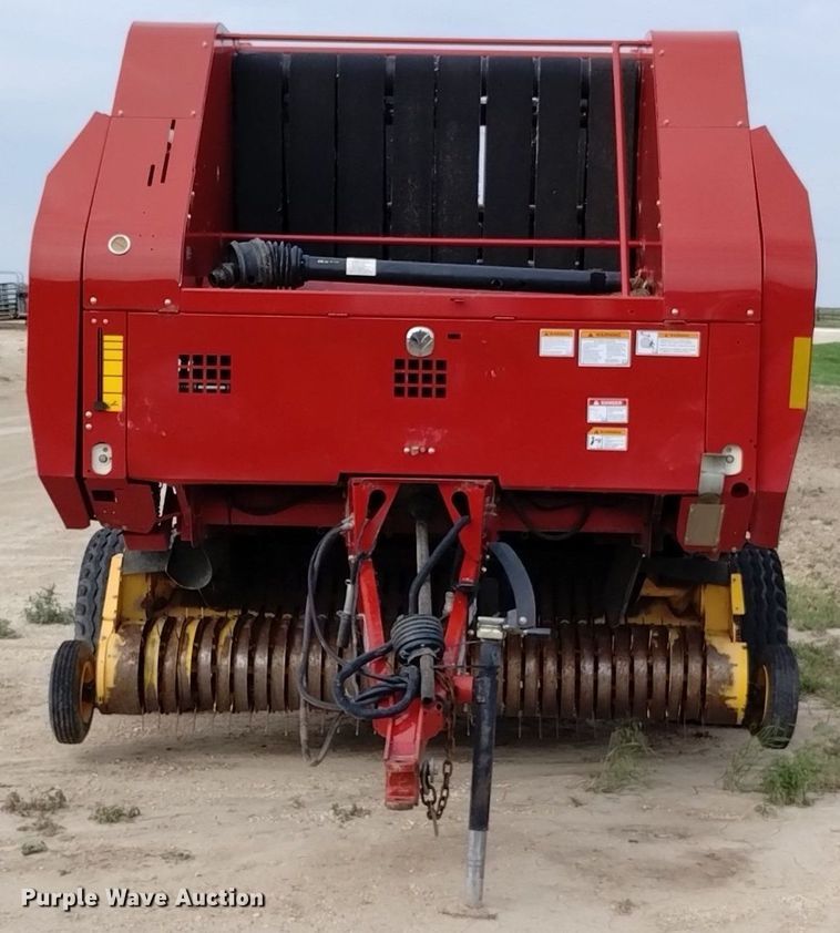 image for item DP3303 2008 New Holland BR7090  round baler