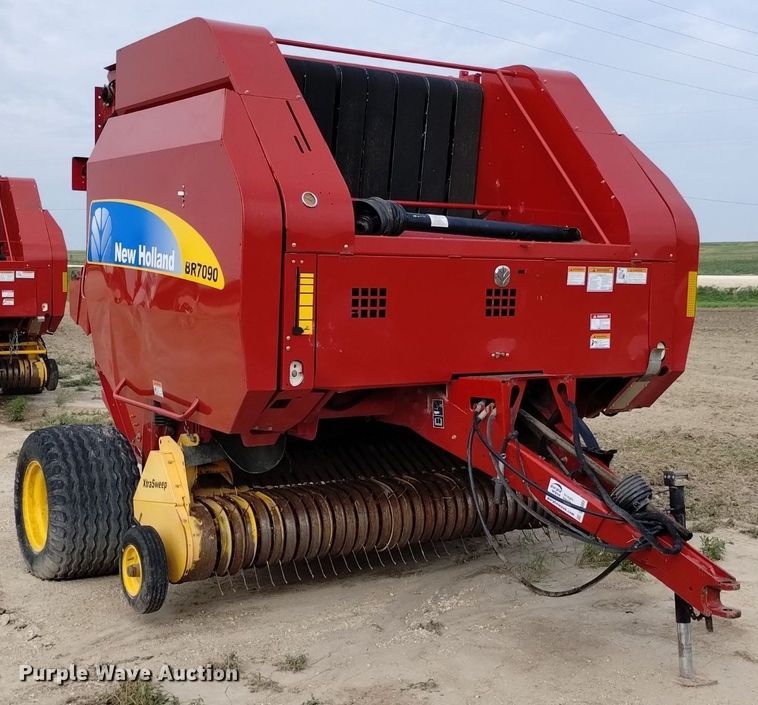 image for item DP3303 2008 New Holland BR7090  round baler