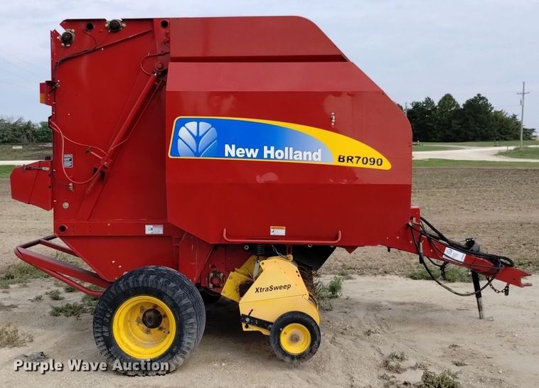 image for item DP3303 2008 New Holland BR7090  round baler