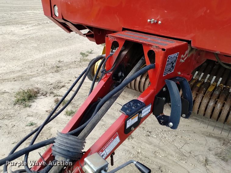 image for item DP3303 2008 New Holland BR7090  round baler