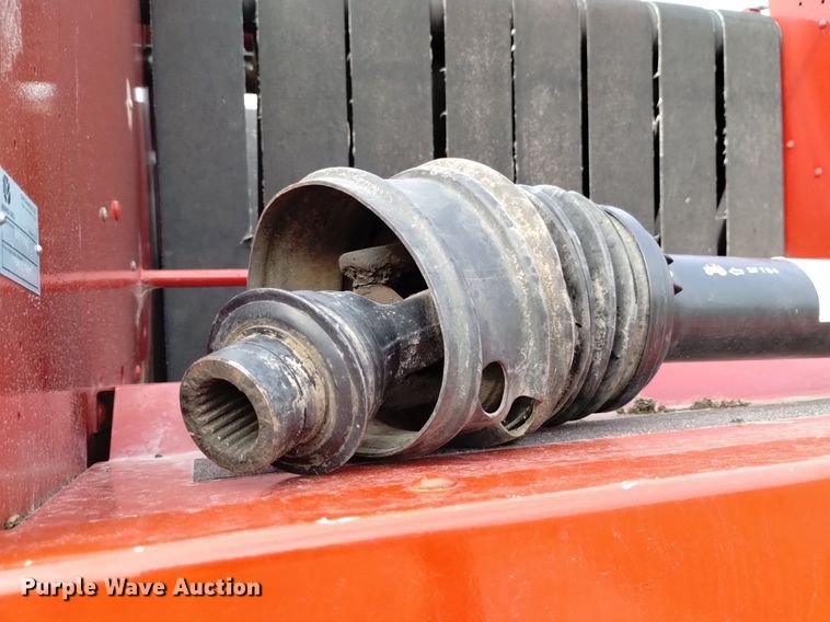 image for item DP3303 2008 New Holland BR7090  round baler