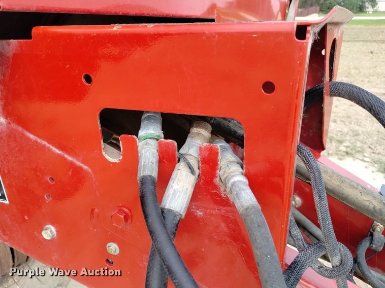 image for item DP3303 2008 New Holland BR7090  round baler