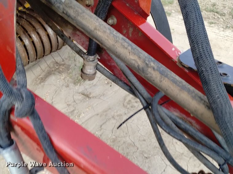 image for item DP3303 2008 New Holland BR7090  round baler