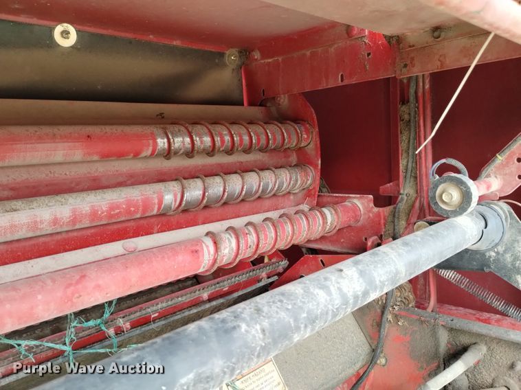 image for item DP3303 2008 New Holland BR7090  round baler