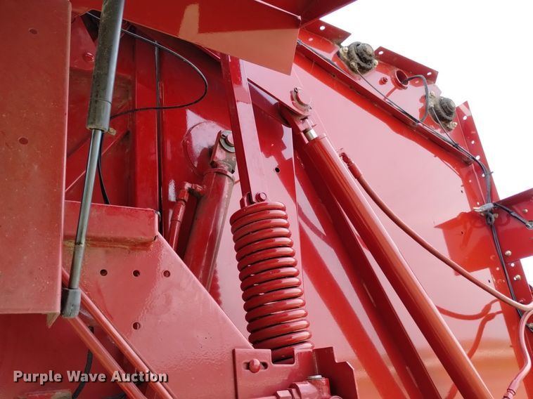 image for item DP3303 2008 New Holland BR7090  round baler