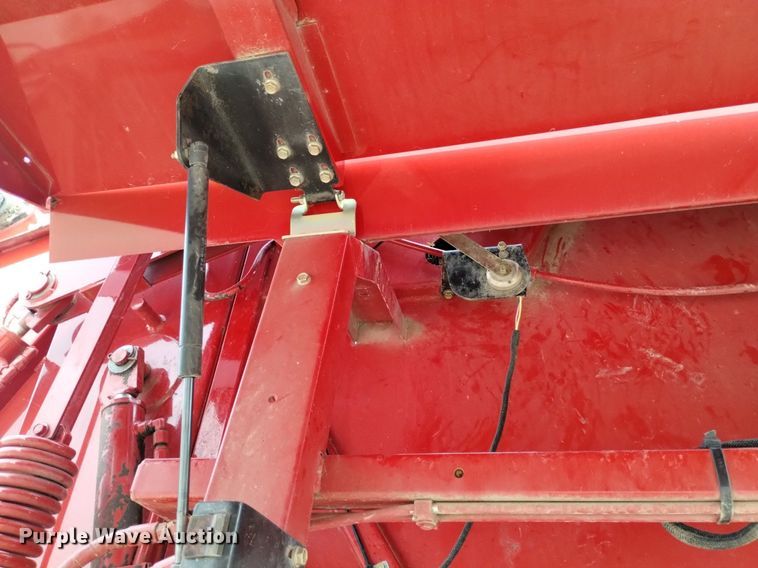 image for item DP3303 2008 New Holland BR7090  round baler