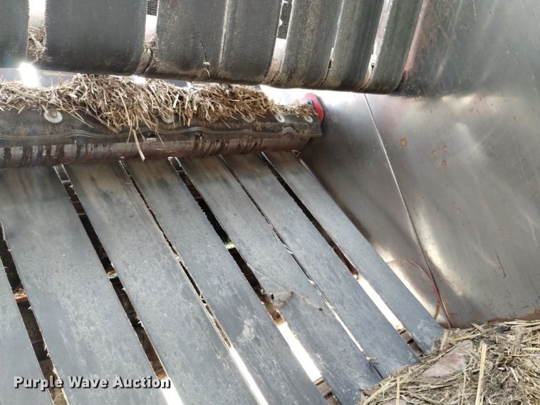 image for item DP3303 2008 New Holland BR7090  round baler