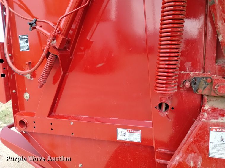 image for item DP3303 2008 New Holland BR7090  round baler