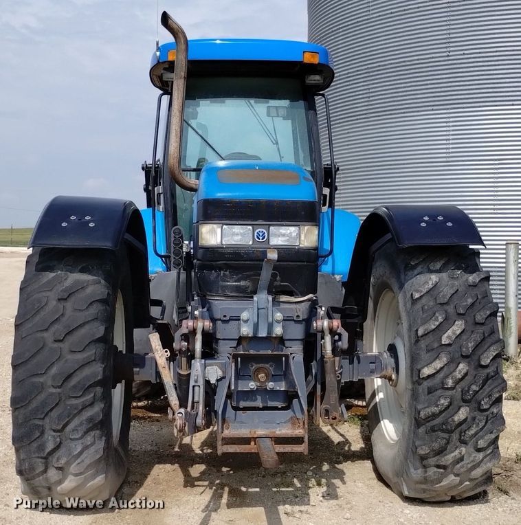 image for item DP3304 1998 New Holland TV140  bi-directional tractor