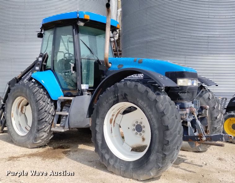 image for item DP3304 1998 New Holland TV140  bi-directional tractor