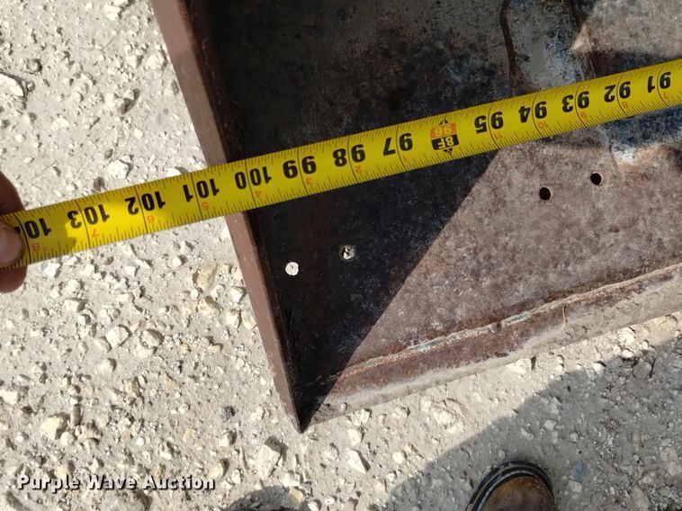 image for item DP3304 1998 New Holland TV140  bi-directional tractor