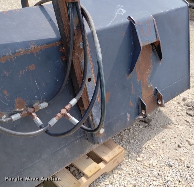 image for item DP3304 1998 New Holland TV140  bi-directional tractor