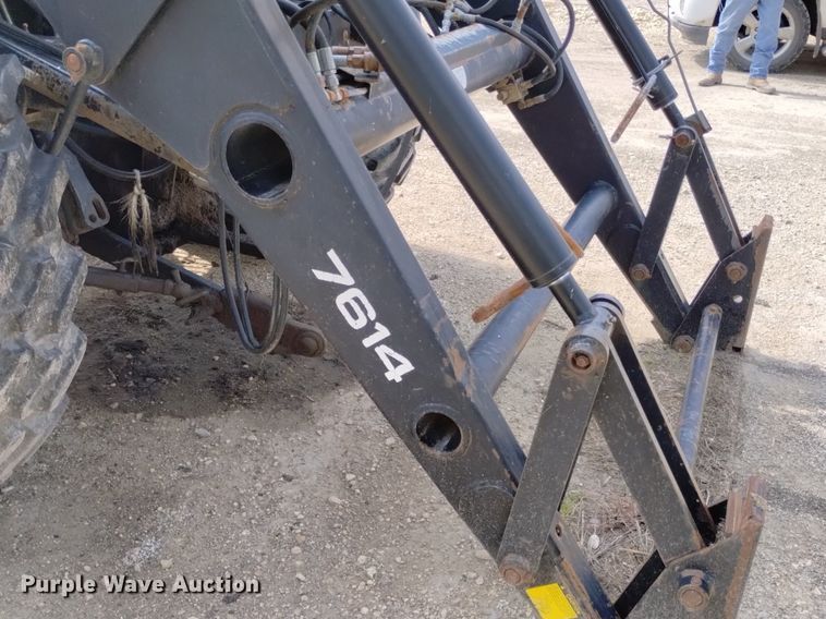 image for item DP3304 1998 New Holland TV140  bi-directional tractor