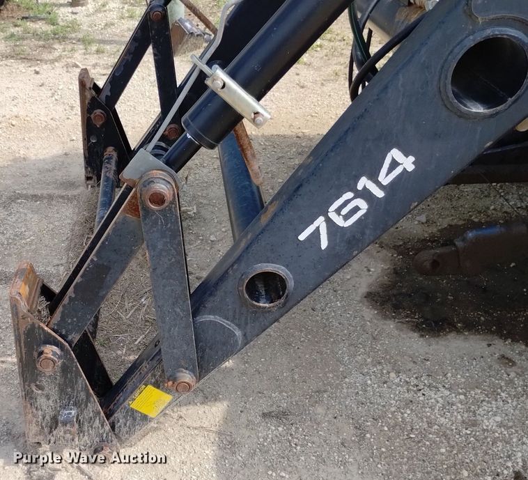 image for item DP3304 1998 New Holland TV140  bi-directional tractor