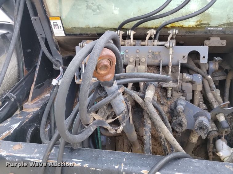 image for item DP3304 1998 New Holland TV140  bi-directional tractor