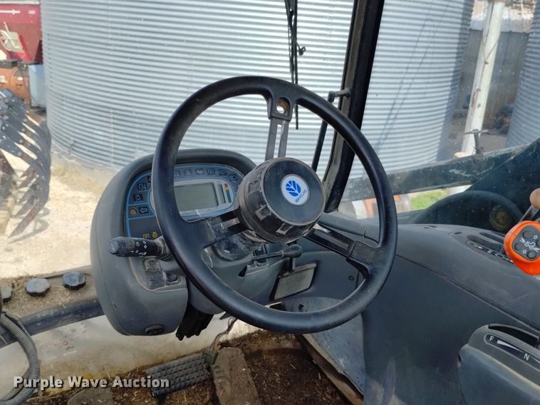 image for item DP3304 1998 New Holland TV140  bi-directional tractor