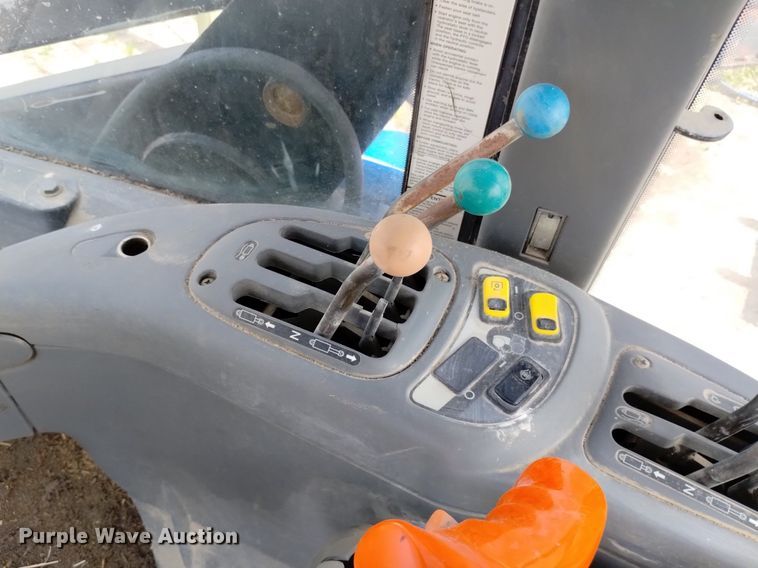 image for item DP3304 1998 New Holland TV140  bi-directional tractor