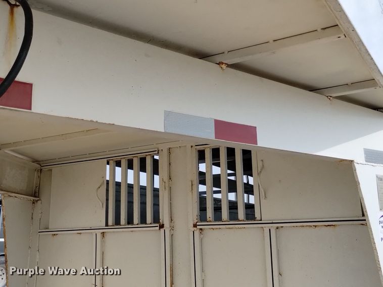 image for item DP3305 2004 Titan  livestock trailer