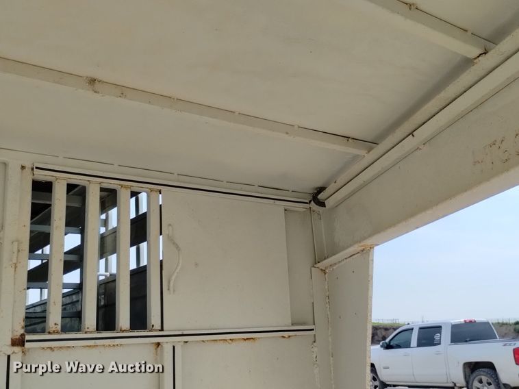 image for item DP3305 2004 Titan  livestock trailer