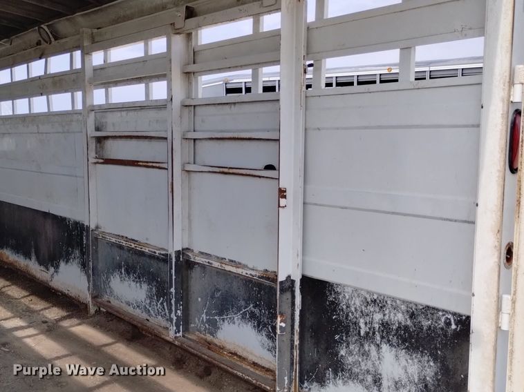 image for item DP3305 2004 Titan  livestock trailer