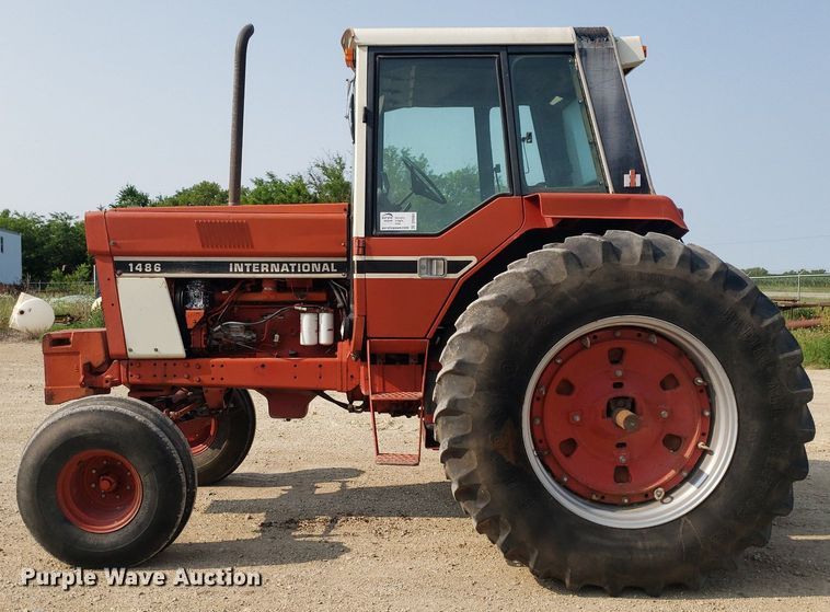 image for item DP8060 1979 International 1486  tractor