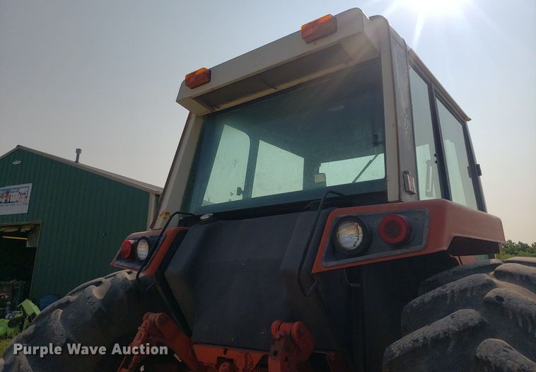 image for item DP8060 1979 International 1486  tractor