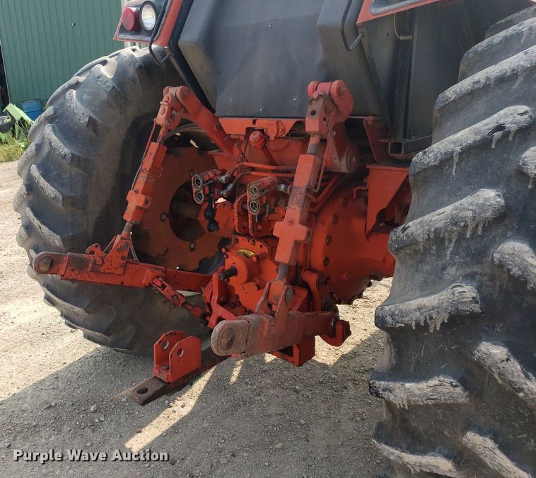 image for item DP8060 1979 International 1486  tractor