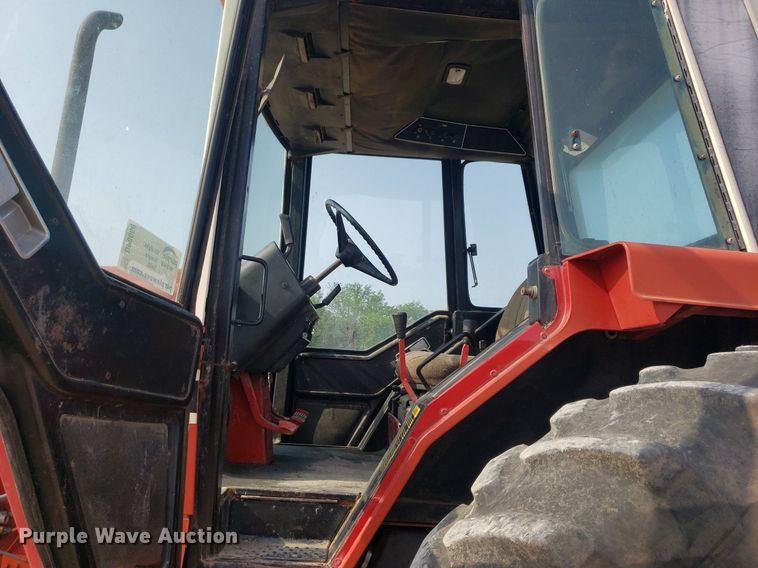 image for item DP8060 1979 International 1486  tractor