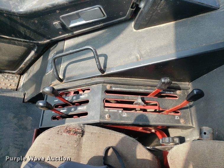 image for item DP8060 1979 International 1486  tractor