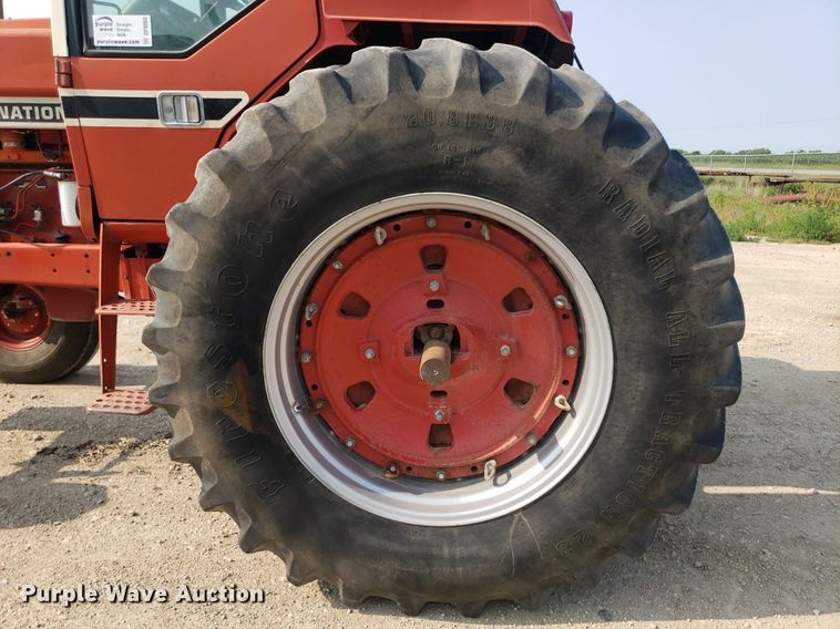 image for item DP8060 1979 International 1486  tractor