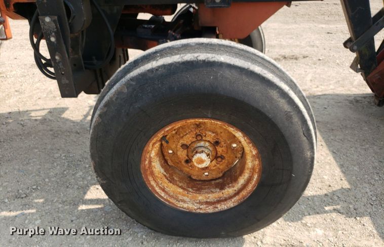 image for item DP8061 Allis Chalmers 200  tractor