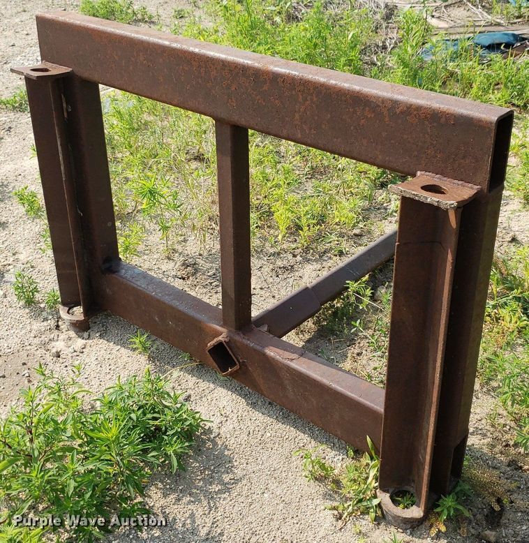 image for item DP8061 Allis Chalmers 200  tractor