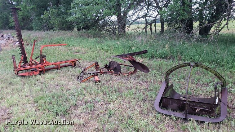 image for item DP8080 (3) pieces of ag equipment