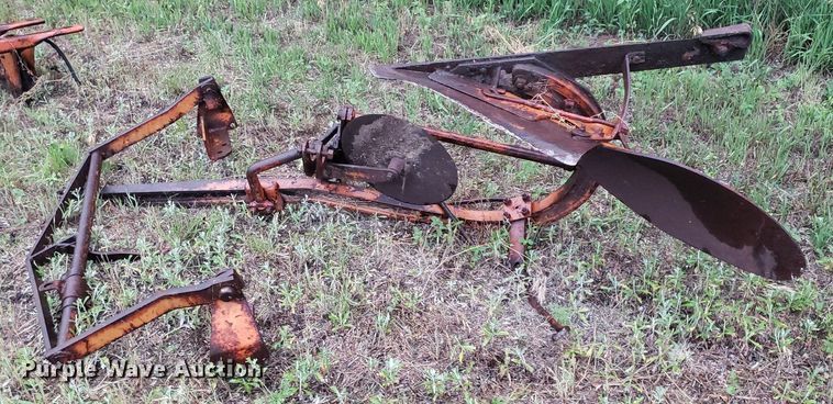 image for item DP8080 (3) pieces of ag equipment