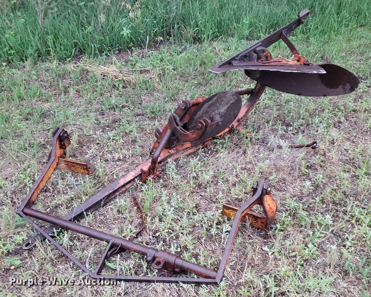 image for item DP8080 (3) pieces of ag equipment