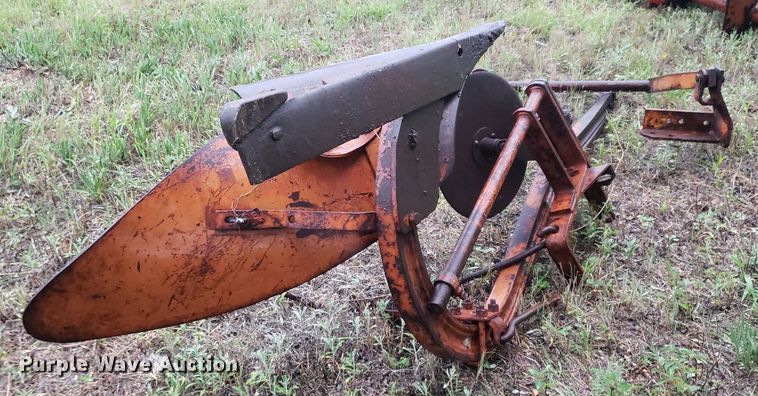 image for item DP8080 (3) pieces of ag equipment