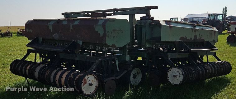 image for item DQ1756 Great Plains 450881-DDR3  grain drill