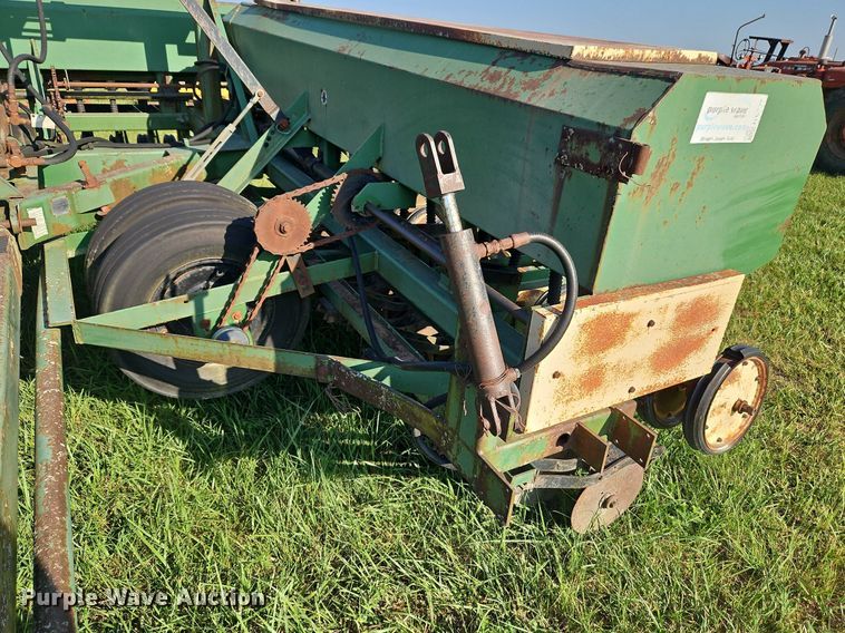 image for item DQ1756 Great Plains 450881-DDR3  grain drill