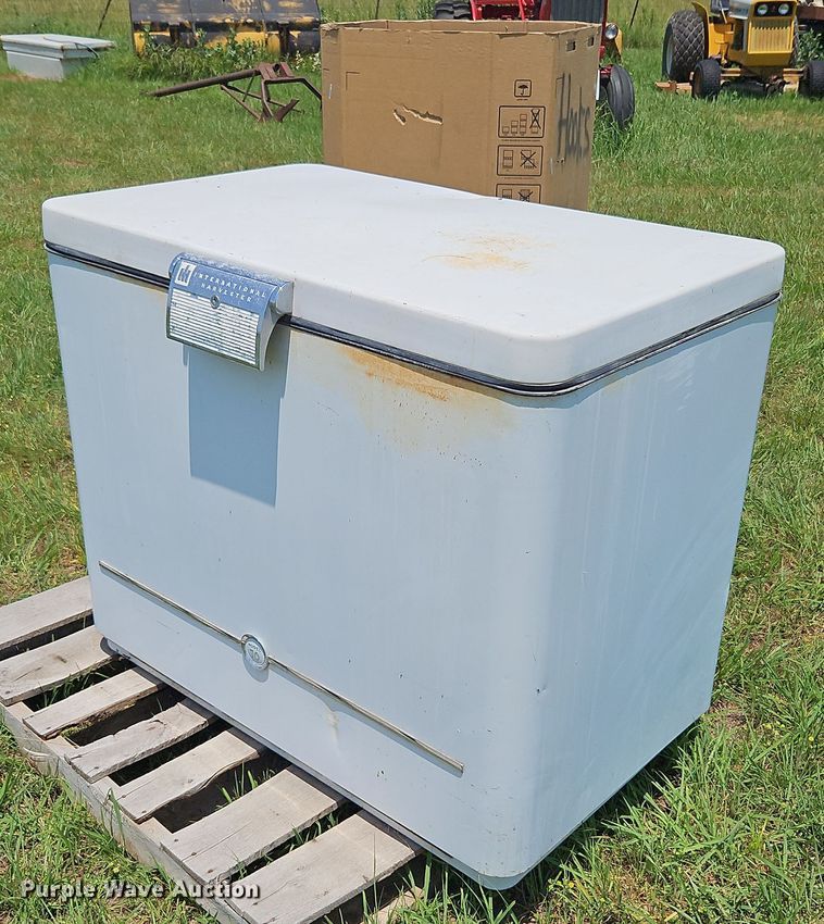 image for item DQ1757 International 70  freezer