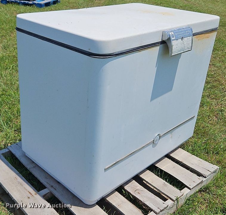 image for item DQ1757 International 70  freezer