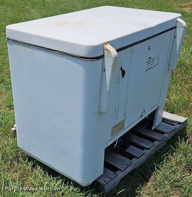 image for item DQ1757 International 70  freezer